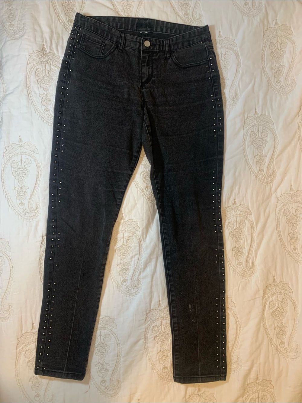 Cache Black Skinny Jeans with Side Studs Ladies Sz 6 Note:Flaw